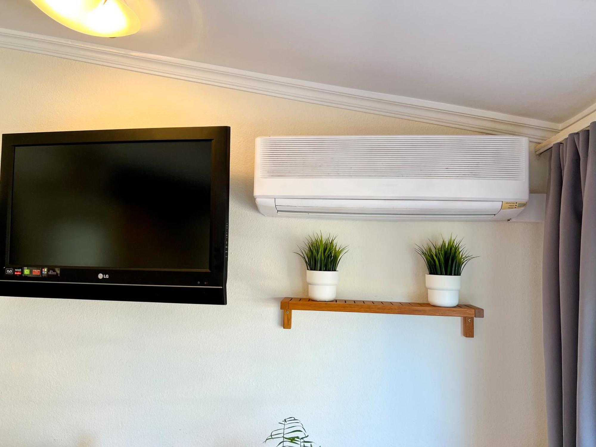 Carihuela Beach, Club San Antonio, Torremolinos Malaga Ngoại thất bức ảnh